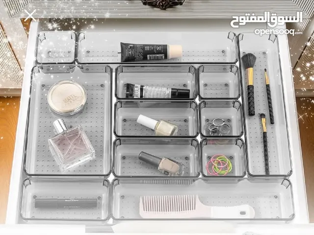منظم مكياج شفاف – الحل الأمثل لترتيب أدوات التجميل والعناية الشخصية