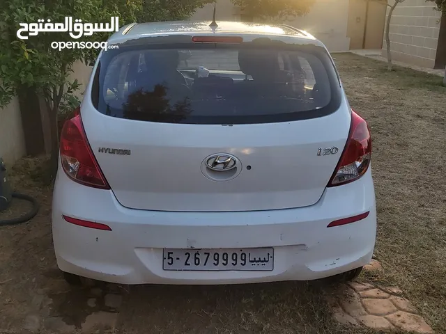 هونداى i20 سيارة الدار