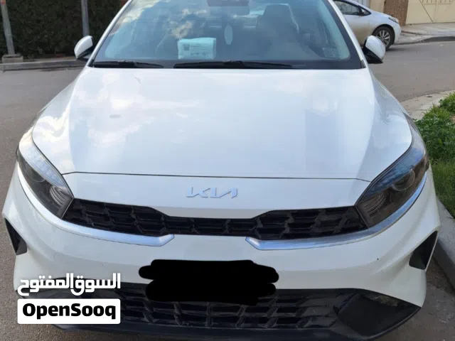 كيا سيراتو 2022 ضمان الدولية مكفولة صبغ-تبديل-بارد محرك 1600 صيانة كله شركة