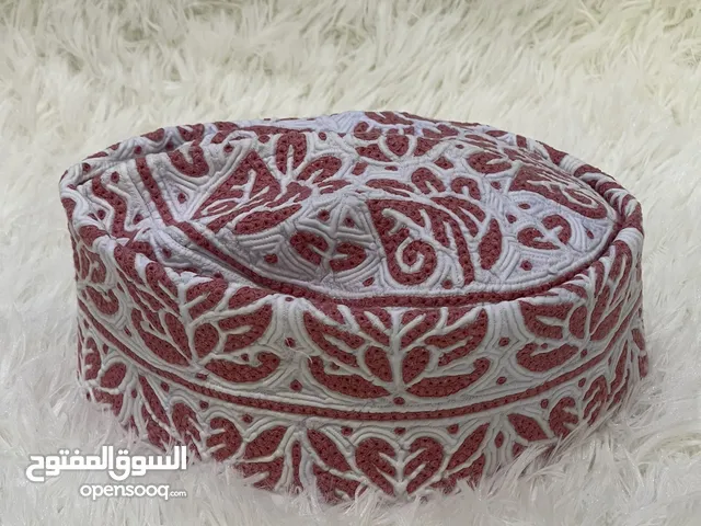 كمة عمانية مُميزة خياطة يد نص نجم بجيمع المقاسات.