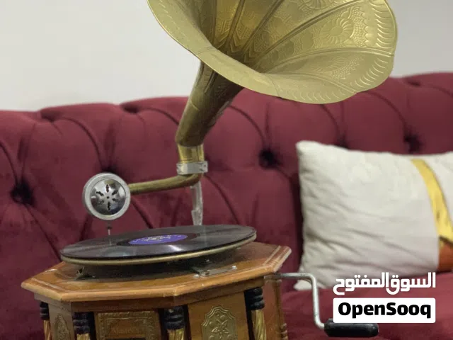 جرامافون للبيع