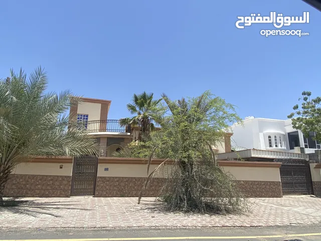 300 m2 4 Bedrooms Townhouse for Sale in Muscat Ansab