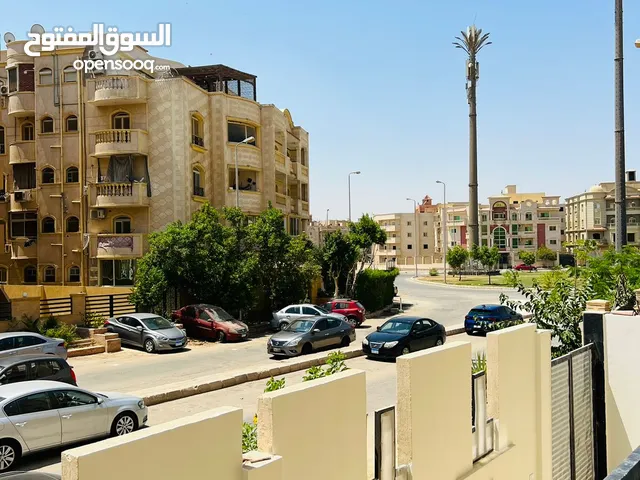 170 m2 3 Bedrooms Apartments for Sale in Giza 6th of October