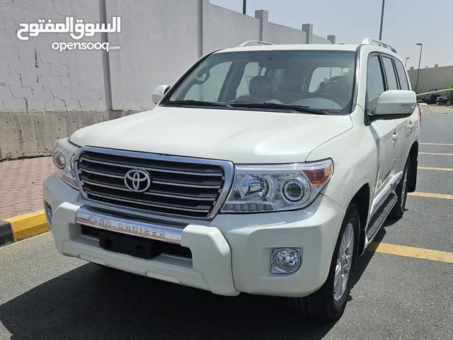 Toyota Land Cruiser 2015 in Sharjah
