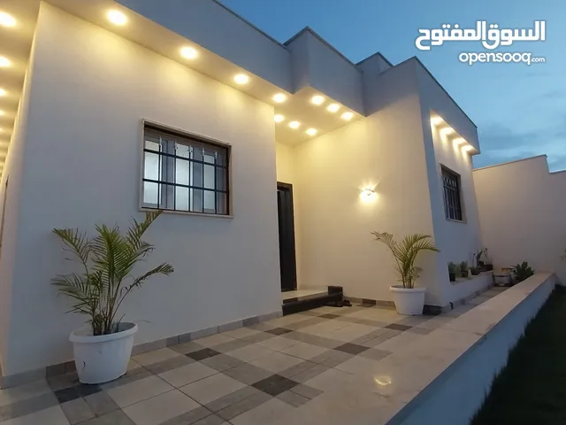 110 m2 3 Bedrooms Townhouse for Sale in Tripoli Tajura