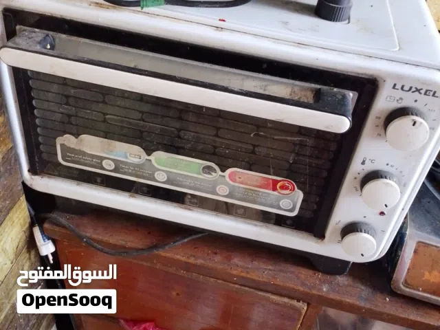 فرن كهربائي للبيع نضيف