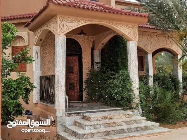 250 m2 3 Bedrooms Townhouse for Sale in Qasr Al-Akhiar Other