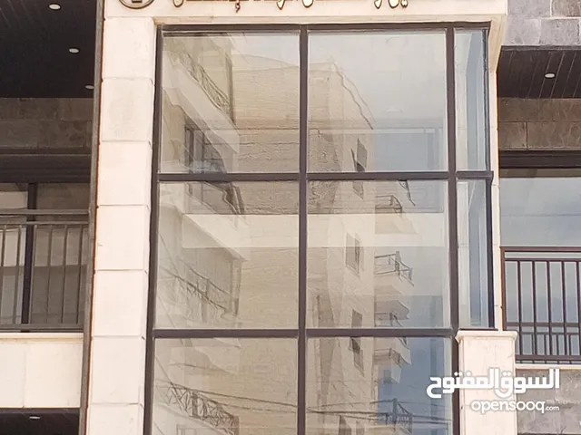196 m2 3 Bedrooms Apartments for Sale in Amman Yajouz