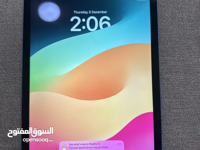 Apple iPad Air 5 64 GB in Al Batinah