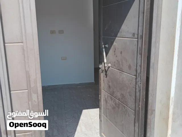 80 m2 2 Bedrooms Townhouse for Rent in Tripoli Janzour