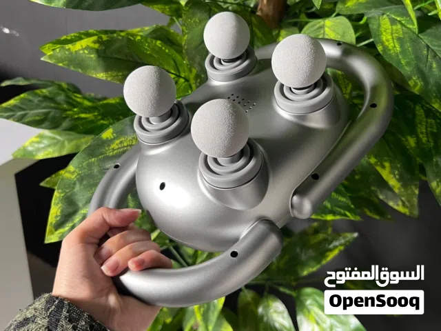 جهاز مساج رباعي الرؤوس الذكي مع شاشة رقمية شاهد الفيديو .