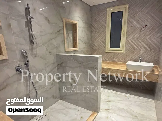 شقه للبيع 350م تشطيب الترا سوبر لوكس,فى شارع الحريه بمصر الجديده