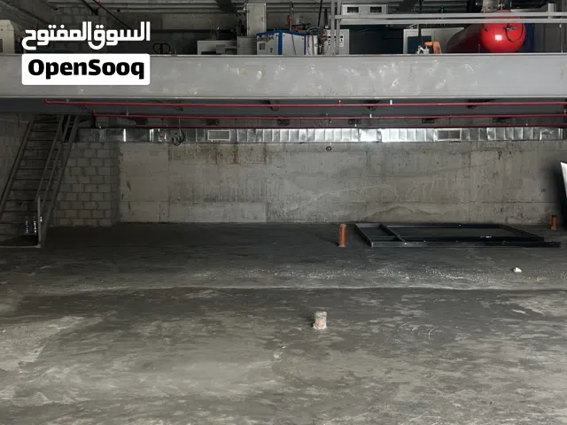 للايجار معارض في الشويخ 1400 متر