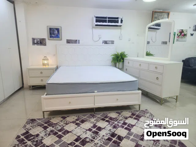 For Sale Homechanter King size bed Set 180/200 c.m