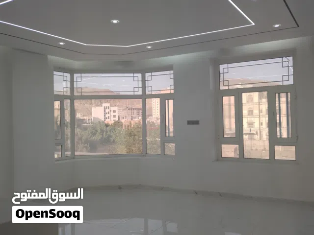 176 m2 5 Bedrooms Apartments for Sale in Sana'a Haddah