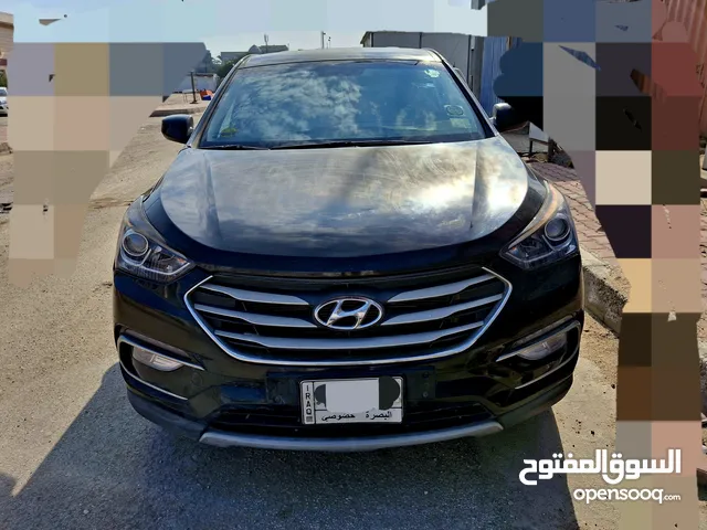 Used Hyundai Santa Fe in Basra