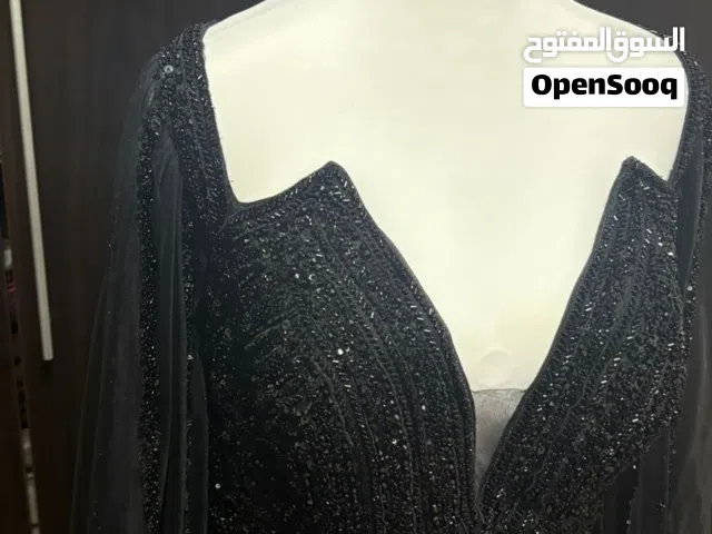 فستان زفاف اسودقياس اكس لارج مستعمل مره واحده