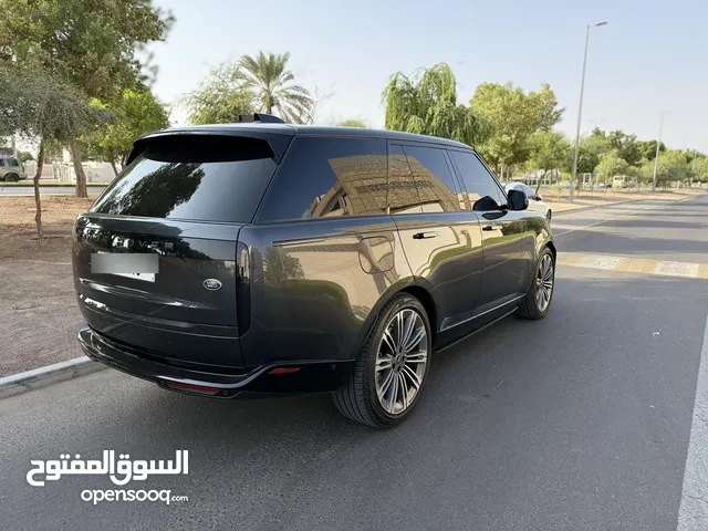 Range Rover vogue USA 2023 20k KMS Millage only Clean title