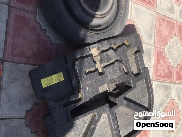 تاير سبير مع الغطاء  للكامري وارد 2014