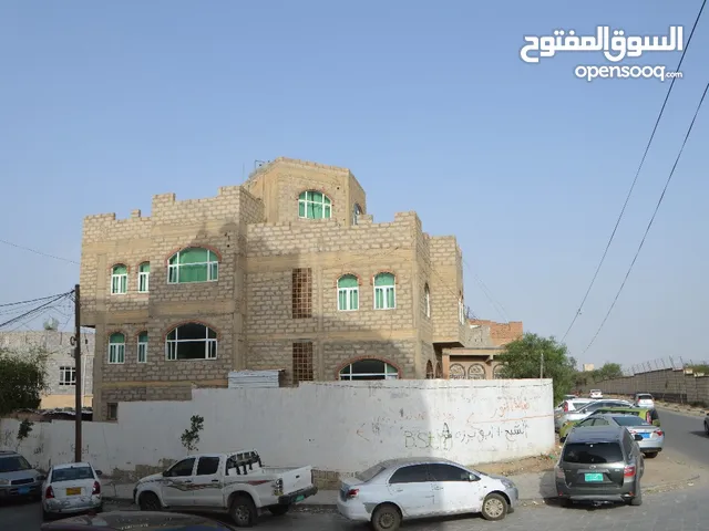 120m2 More than 6 bedrooms Villa for Rent in Sana'a Northern Hasbah neighborhood