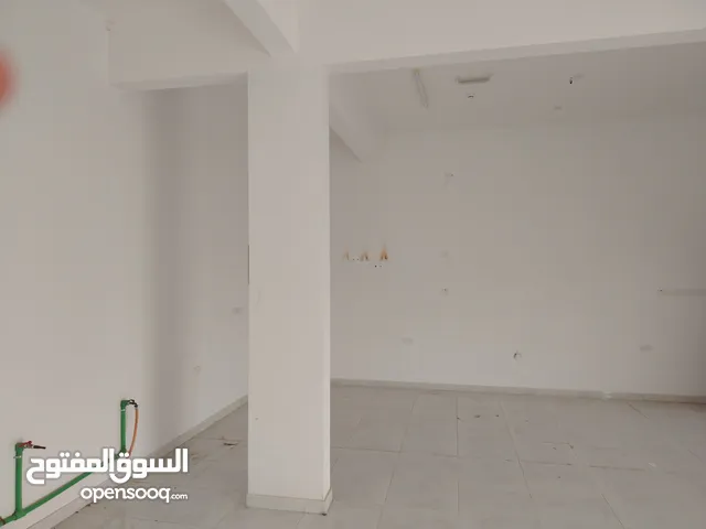 مخزن للايجار 60 متر مربع خلف مسقط مول, 230 ر.ع