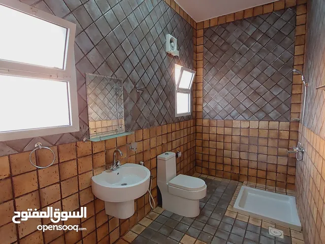 غرف نظيفه للشباب العمانين في الموالح الجنوبية/ شامل كافة الخدمات