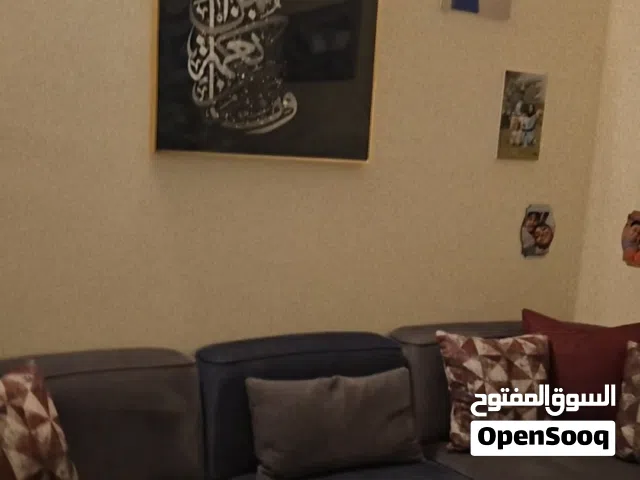 تخم على شكل حرف u