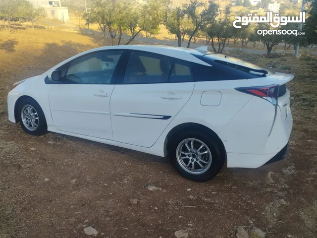 Used Toyota Prius in Amman