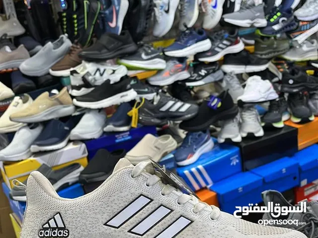 40 Sport Shoes in Al Batinah