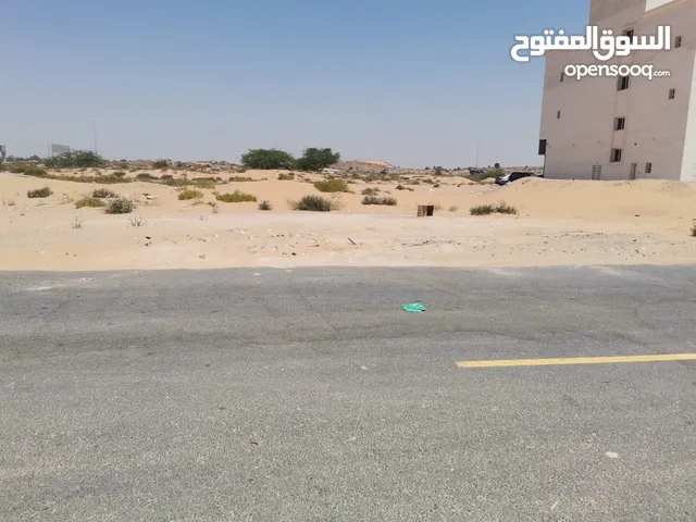 للبيع بعجمان منطقه الزاهيه  مخطط المها جادن ارض مساحه  165 متر موقع  ممتاز جدا