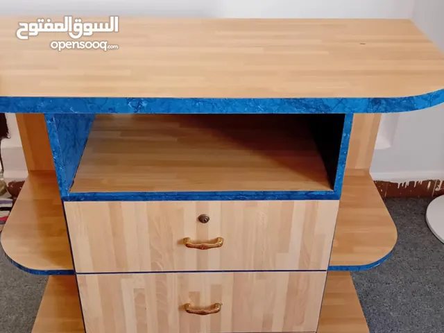 طاولة تلفزيون تفصيل خشب وفورمايكا