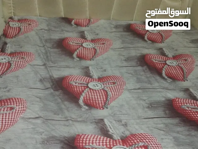 سرير كبير بالمرتبة بحالة ممتازة