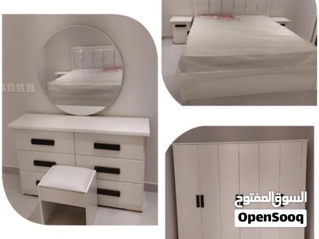 متوفرة غرف نوم عوائل وا عزاب وا اطفال ومتوفر كنب بسعر المصنع والدفع عند الاستلام