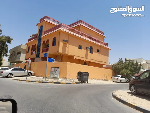 334 m2 More than 6 bedrooms Villa for Sale in Ajman Al Naemiyah