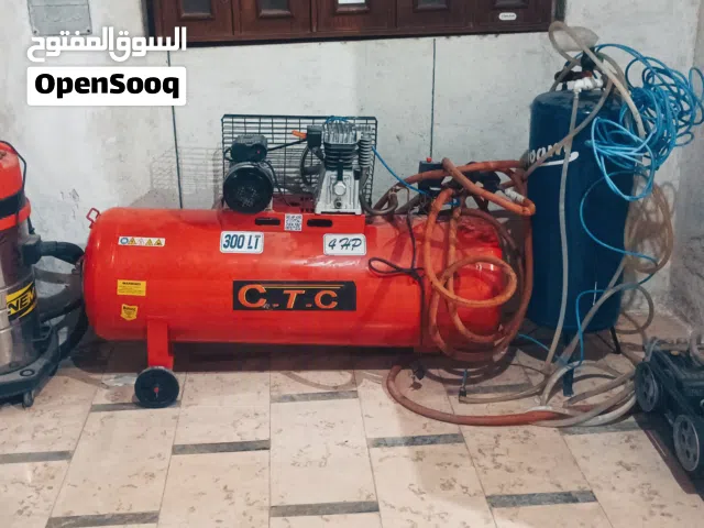 عدة مغسلة سيارات كاملة للبيع — استخدام خفيف جدًا
