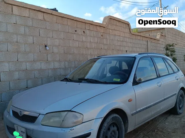 2000 Mazda 323