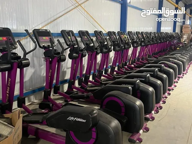 اجهزة رياضية مخصصة للعمل في النوادي الرياضية اجهزة جيم اجهزة بناء اجسام كروس بايك تردميل