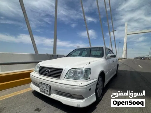 2001 تويوتا كراون Crown