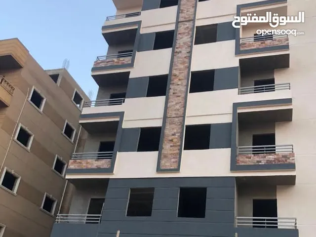 شقق للبيع من المالك مباشره في الهضبه الوسطى بالمقطم