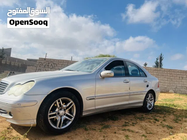 مرسيدس c180