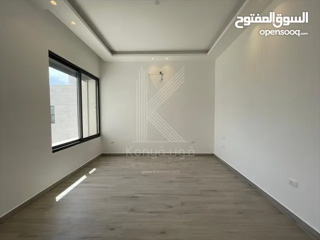 435 m2 4 Bedrooms Villa for Sale in Amman Dabouq