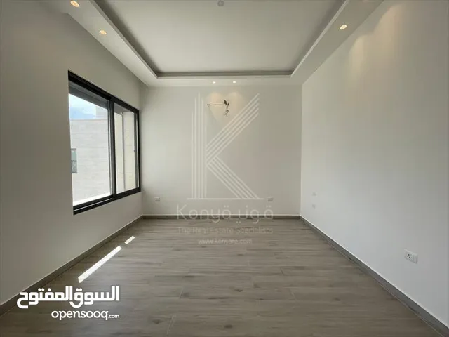 435 m2 4 Bedrooms Villa for Sale in Amman Dabouq