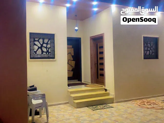 180 m2 3 Bedrooms Townhouse for Sale in Tripoli Ain Zara