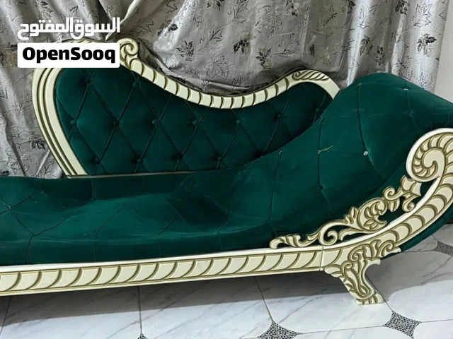 غرفه نوم للبيع اخت الجديده ب سعر بلاش نضيفه 100/100 بيها مجال