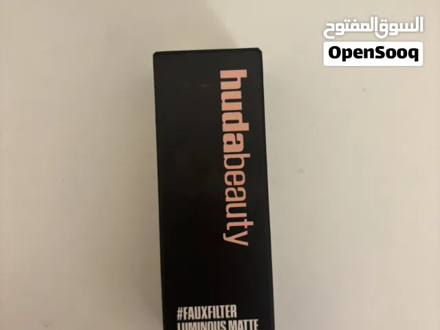 Huda Beauty Concealer
