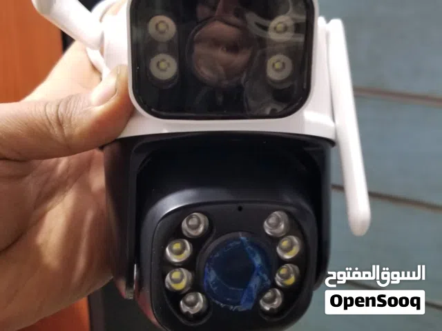 كاميرات واي فاي دقة 9 ميغا بكسل عدستين عدسة متحركة وعدسة ثابتة تحفظ لاذاكرة وتشاهد وتراجع التسجيلات