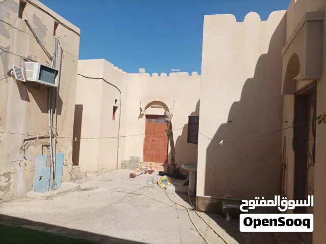 بيت  في سور ال حديد