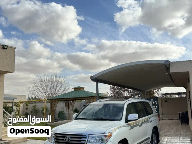 Used Toyota Land Cruiser in Tripoli