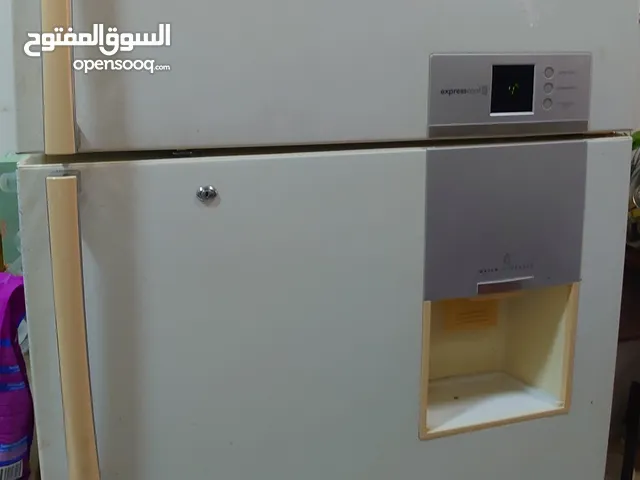 LG Refrigerators in Al Dakhiliya