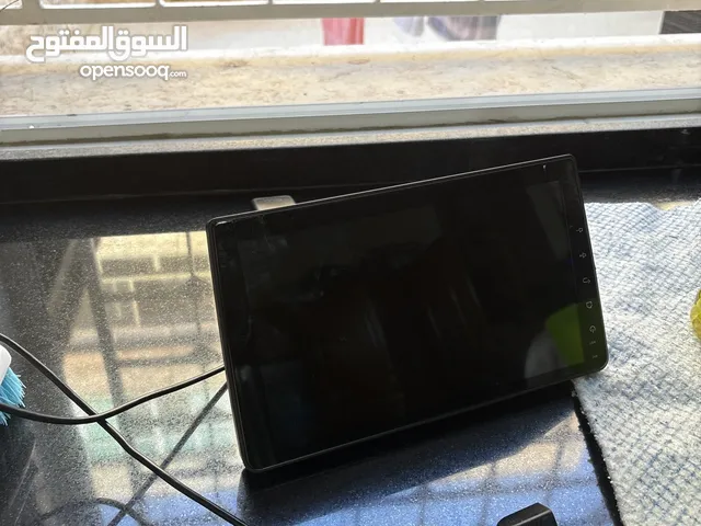 ‏شاشة مركبة مع كاميرا خلفية ونظام تحكم كامل متكامل